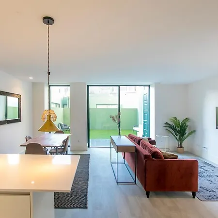 Loule Luxury Garden W/ Ac Apartment