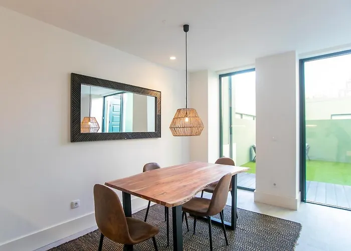 Loule Luxury Garden W/ Ac Apartment Porto