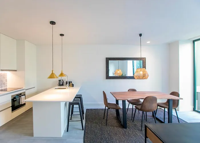 Loule Luxury Garden W/ Ac Apartment Porto